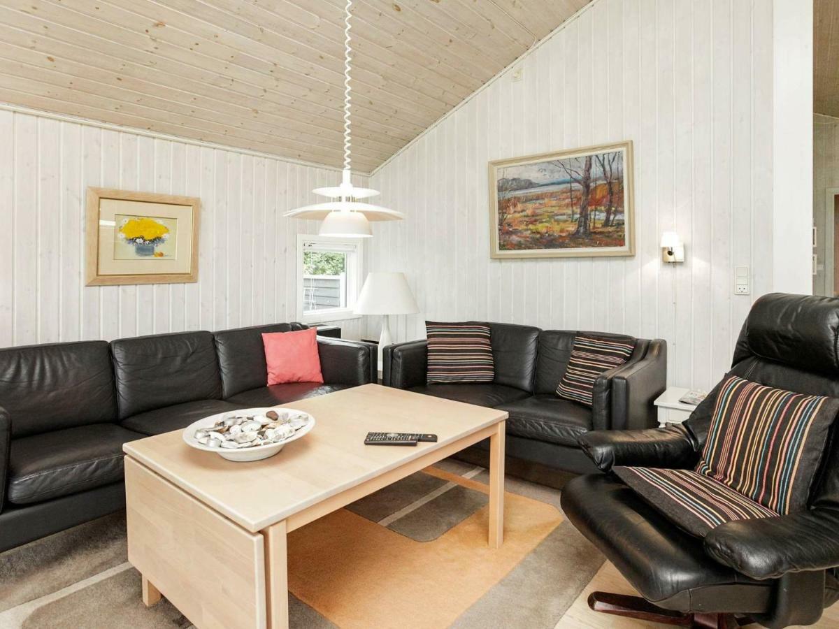 6 Person Holiday Home In Otterup Esterno foto